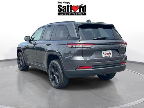 Baltic Gray Metallic Clearcoat 2023 Jeep Grand Cherokee Altitude