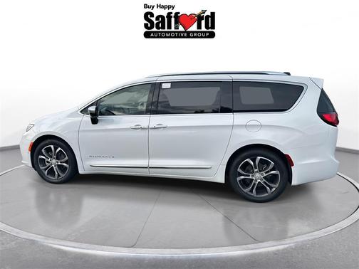 2026 Chrysler Pacifica L