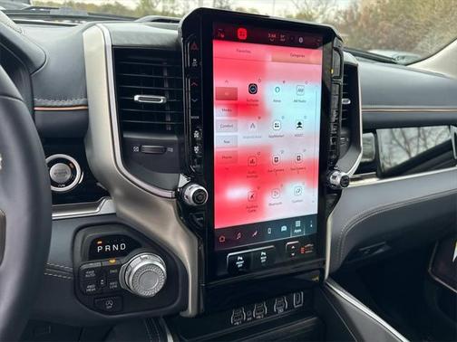 2025 RAM 1500 ST