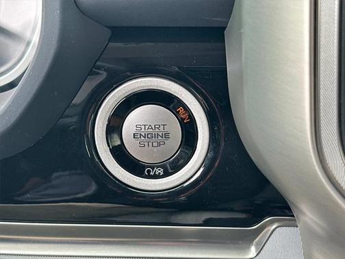 2025 RAM 1500 ST