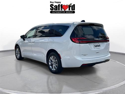 2025 Chrysler Pacifica L