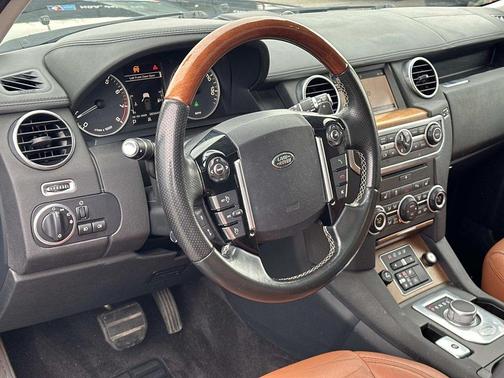 2016 Land Rover LR4 Base