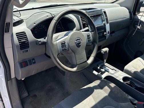 Glacier White 2017 Nissan Frontier S