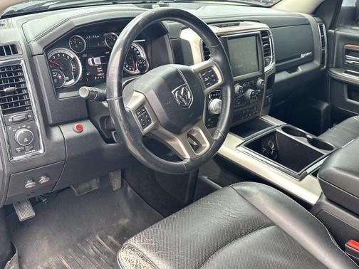 Brilliant Black Crystal Pearlcoat 2015 RAM 1500 Laramie