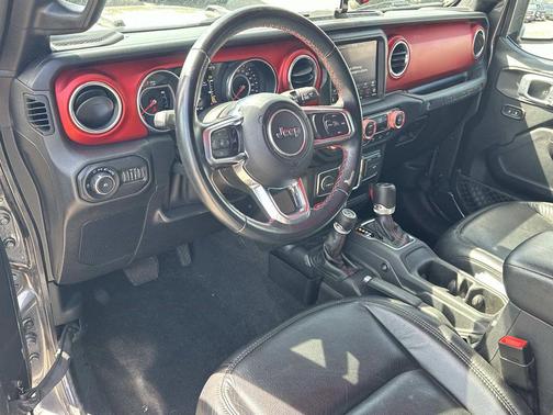 Granite Crystal Metallic Clearcoat 2021 Jeep Wrangler Unlimited Rubicon