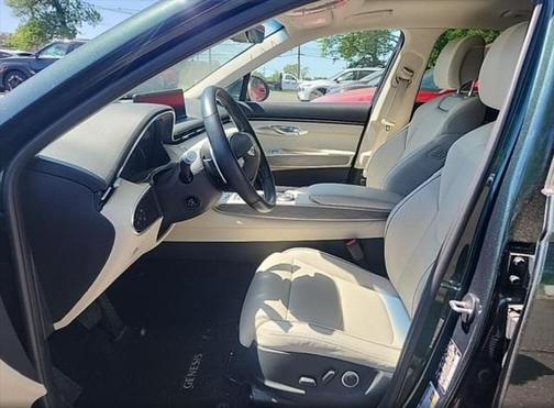 2022 Genesis GV70 2.5T AWD