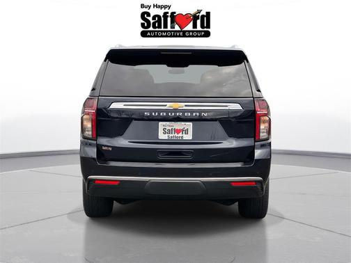 2023 Chevrolet Suburban LS