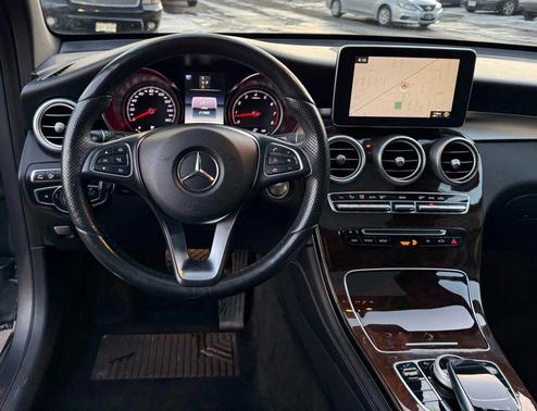 2017 Mercedes-Benz GLC 300 4MATIC