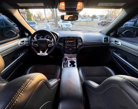 2021 Jeep Grand Cherokee Trackhawk