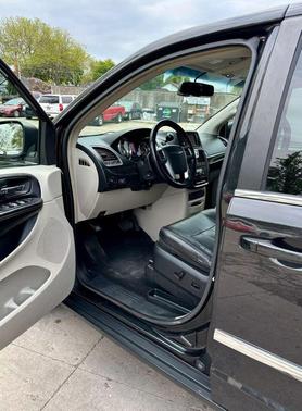 2011 Chrysler Town & Country Touring-L