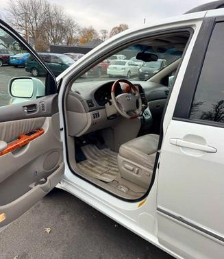 2006 Toyota Sienna XLE Limited