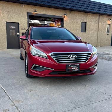 2016 Hyundai SONATA SE