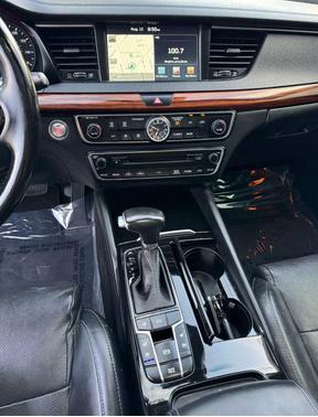 2017 Kia Cadenza Technology