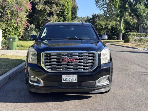 Onyx Black 2019 GMC Yukon XL SLT