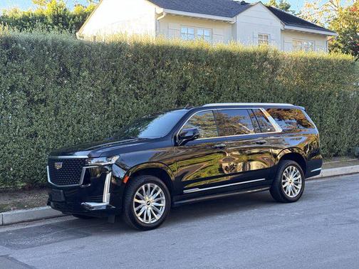 2022 Cadillac Escalade ESV Premium Luxury