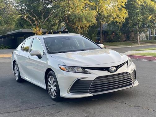 2022 Toyota Camry LE