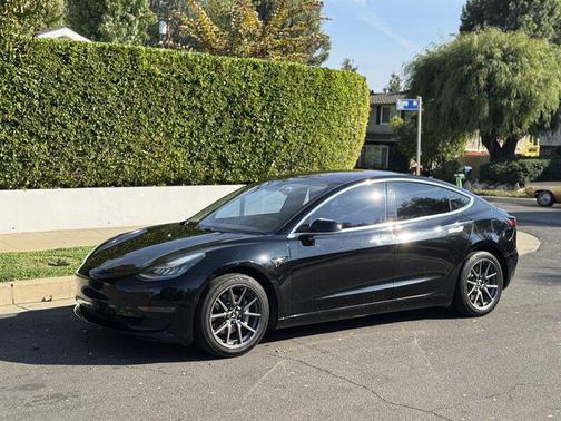 2018 Tesla Model 3 Mid Range