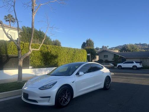 2020 Tesla Model 3 Standard Range Plus