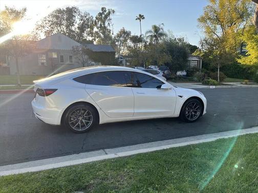 2020 Tesla Model 3 Standard Range Plus