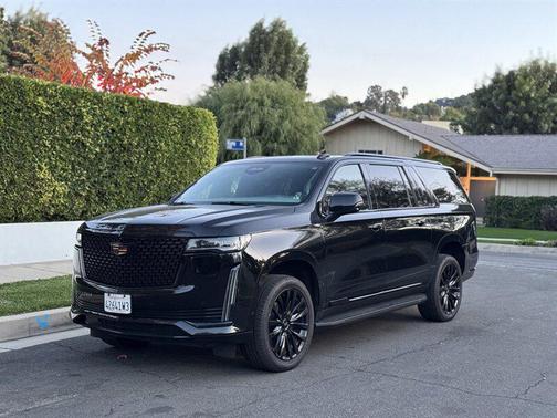 2021 Cadillac Escalade ESV Premium Luxury
