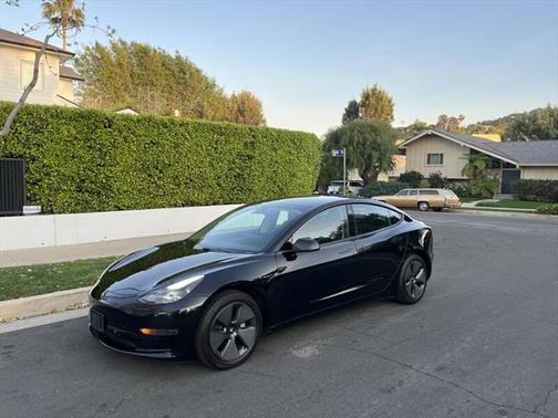2022 Tesla Model 3 Standard Range