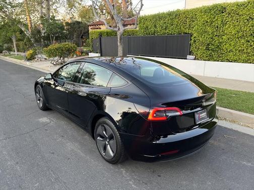 2022 Tesla Model 3 Standard Range