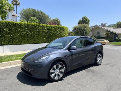 2020 Tesla Model Y Long Range