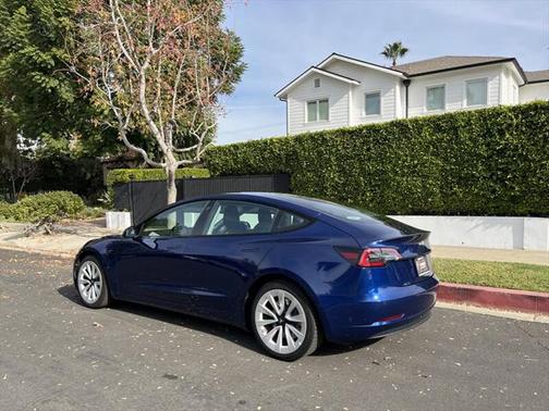2022 Tesla Model 3 Standard Range