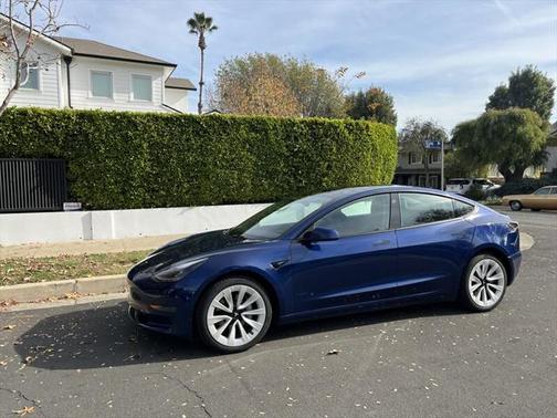2022 Tesla Model 3 Standard Range