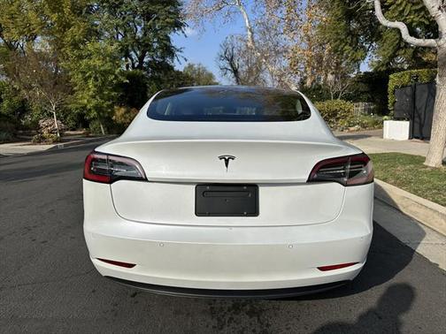 2022 Tesla Model 3 Standard Range