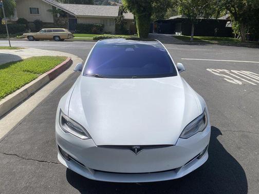 2017 Tesla Model S 75D
