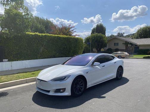 2017 Tesla Model S 75D