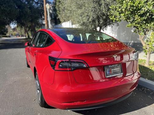 2022 Tesla Model 3 Standard Range