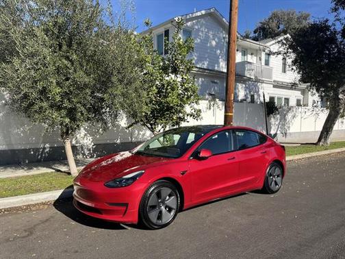 2022 Tesla Model 3 Standard Range