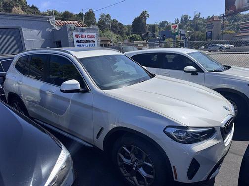 Mineral White Metallic 2024 BMW X3 xDrive30i