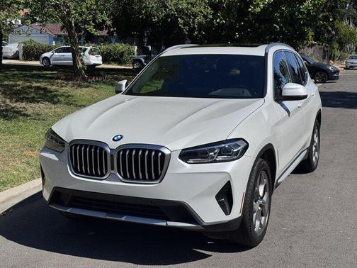 Mineral White Metallic 2024 BMW X3 xDrive30i