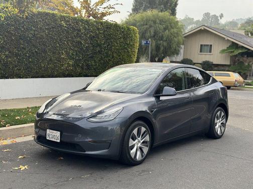 2023 Tesla Model Y Performance Dual Motor All-Wheel Drive