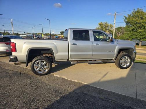 2017 GMC Sierra 2500 SLT