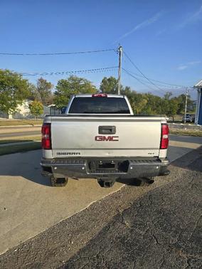 2017 GMC Sierra 2500 SLT