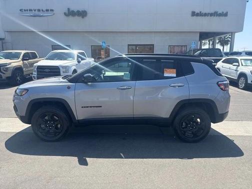 2023 Jeep Compass Trailhawk 4x4
