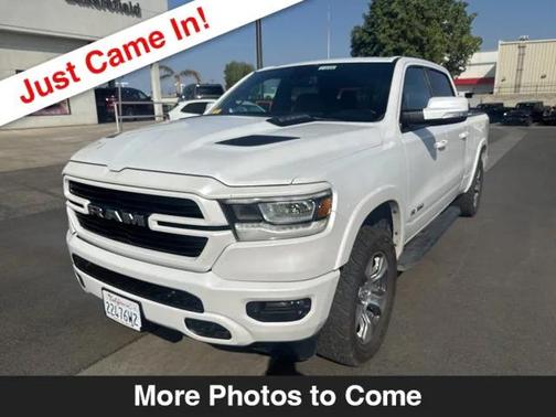 2019 RAM 1500 Laramie Crew Cab 4x4 64' Box