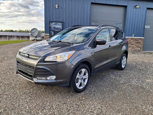 Gray 2016 Ford Escape SE