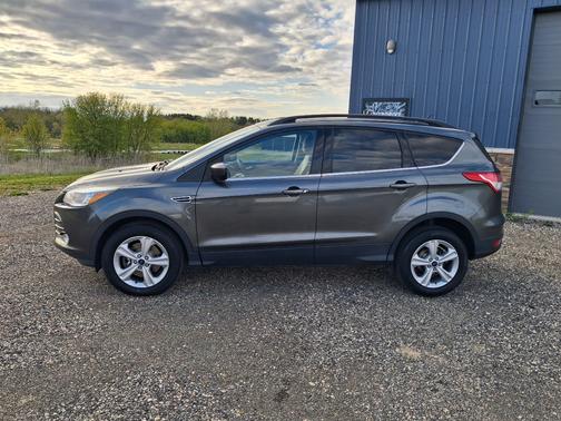 Gray 2016 Ford Escape SE
