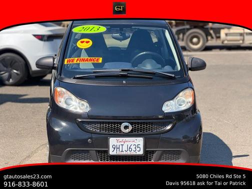 Black 2013 smart ForTwo pure