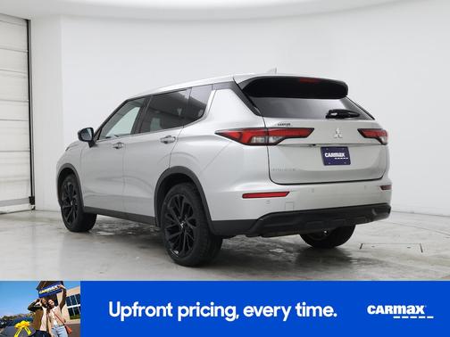 2022 Mitsubishi Outlander Black Edition