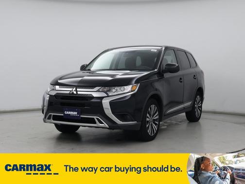 2020 Mitsubishi Outlander SE