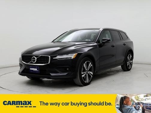2023 Volvo V60 Cross Country B5 Plus