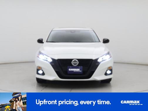 2022 Nissan Altima SR