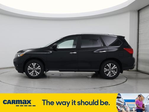 2019 Nissan Pathfinder SV