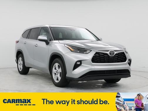 2024 Toyota Highlander LE